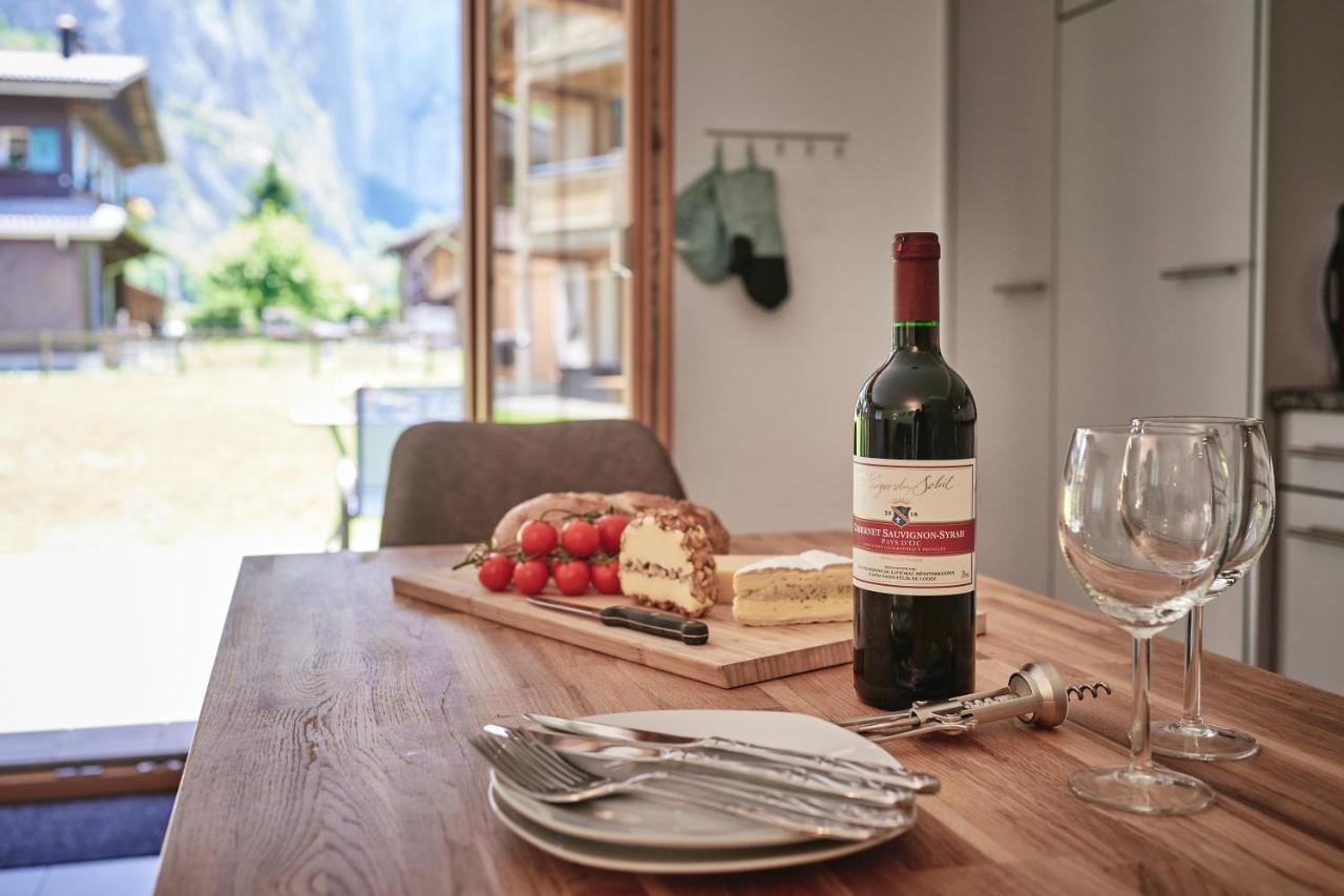 Apartment Truemmelbach, Comfortabl & Cozy, Private Terrace With Best Views Lauterbrunnen Dış mekan fotoğraf